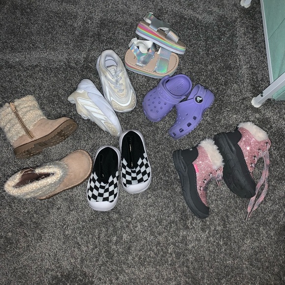 Size 5 toddler girl shoe bundle - Picture 3 of 3